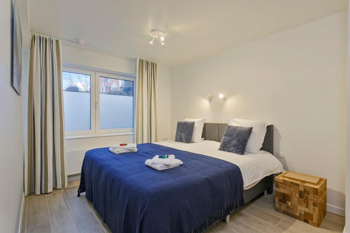 Huswell - Stunning Apartment At The Beachfront Of De Haan Exterior foto