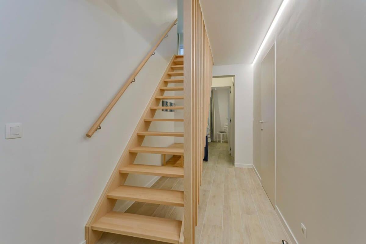 Huswell - Stunning Apartment At The Beachfront Of De Haan Exterior foto